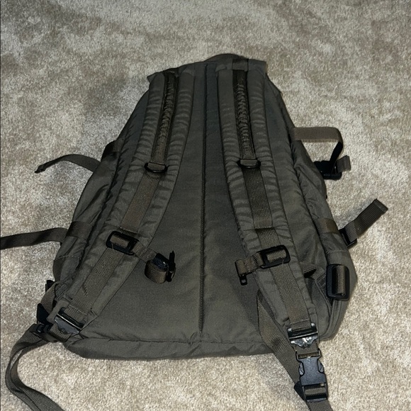 LBT Green Tactical Backpack - Picture 4 of 5